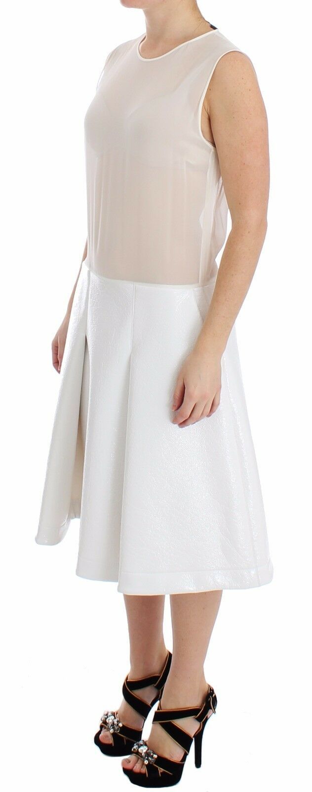 Robe Koonhor Pleated Bottom blanche