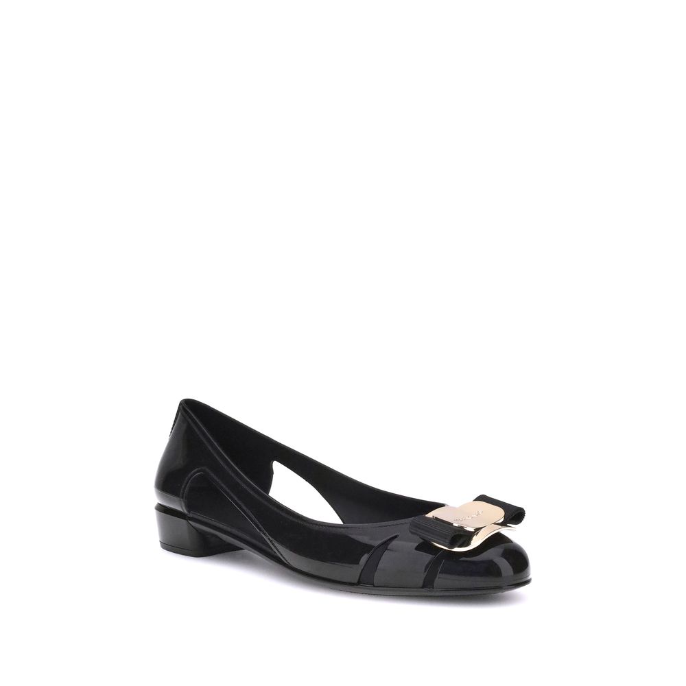 Ballerines Ferragamo en caoutchouc noires