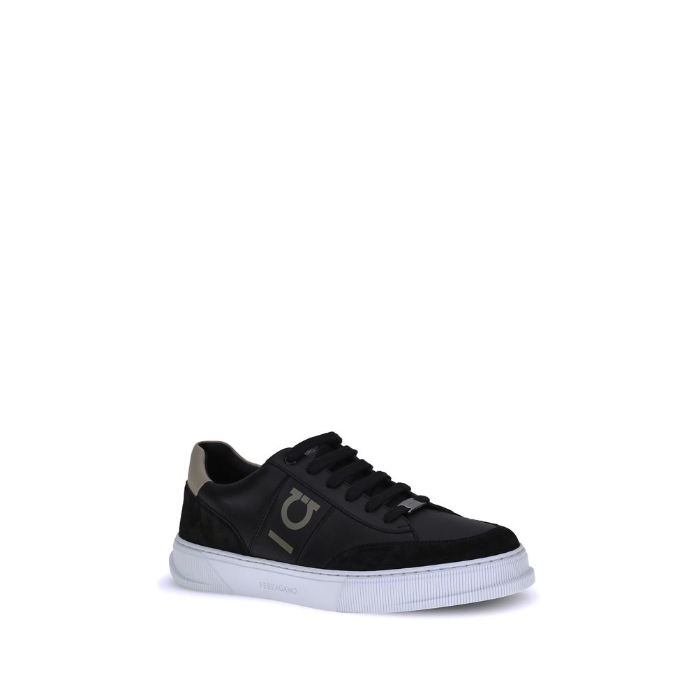 Baskets Ferragamo Gancini beiges