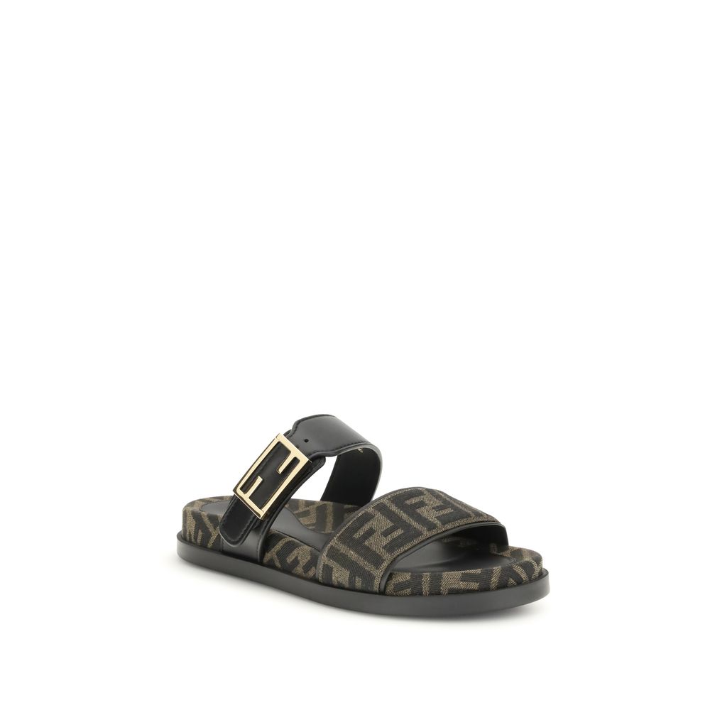 Sandales Fendi en cuir noires